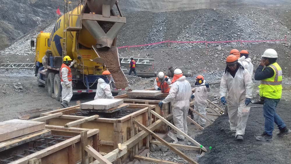 CONSTRUCCIÓN DE OBRAS CIVILES Y MOVIMIENTO DE TIERRAS